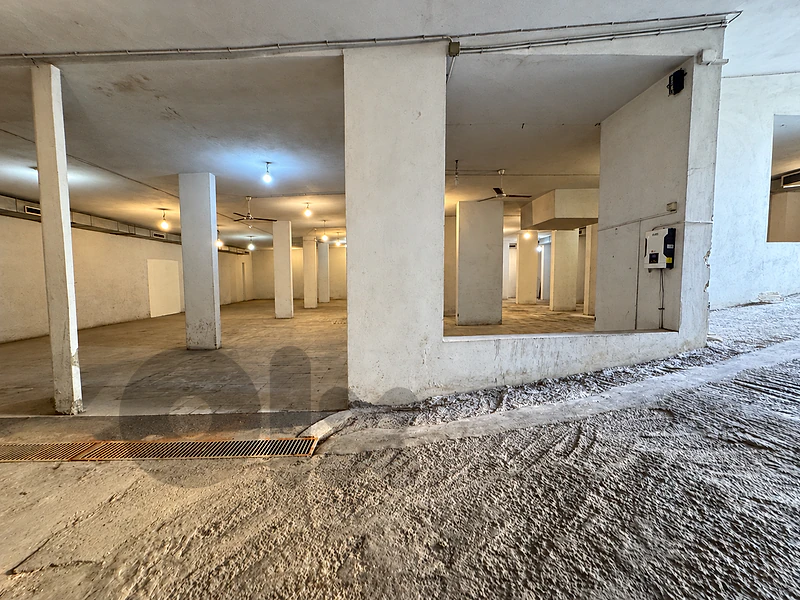 575 SQM Commercial Warehouse For Rent In Sin El Fil مستودع تجاري