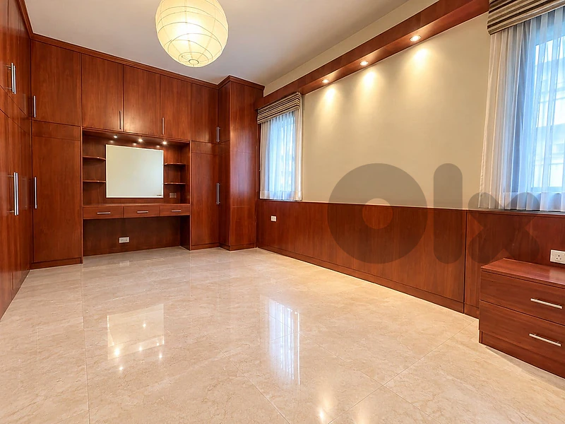 Apartment for Sale in Jnah, BHVشقة للبيع في الجناح