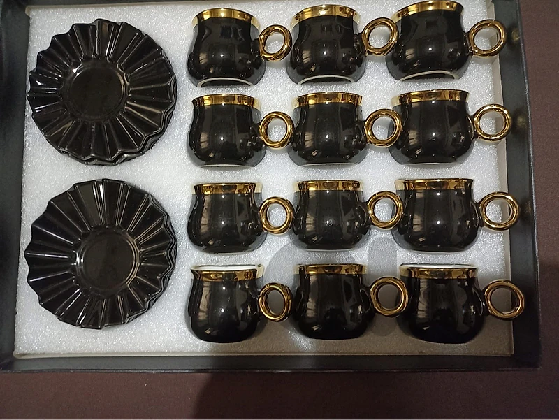 Coffee cups with plates