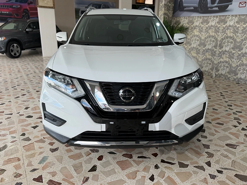 Nissan Rogue 2018 Nissan rogue SV 4x4