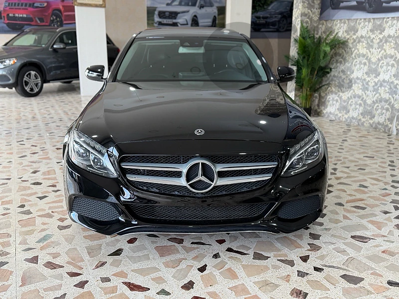 Mercedes-Benz C-Class 2018 Mercedes C300 4 Matic clean carfax