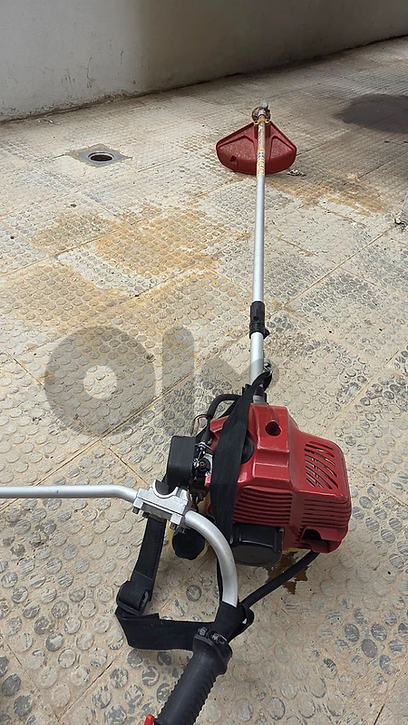 Petrol Grass Cutter / Brush Cutter – حلاشة عشب بنزين