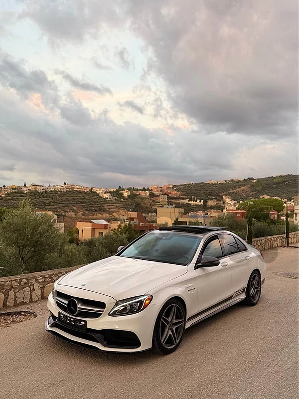Mercedes C63 2016