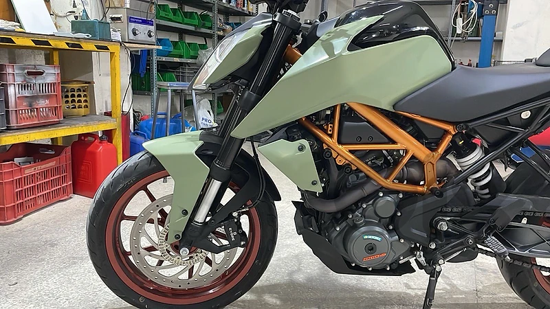 KTM Duke 390 | 2017 | ODO 8,000 KM | Excellent Condition