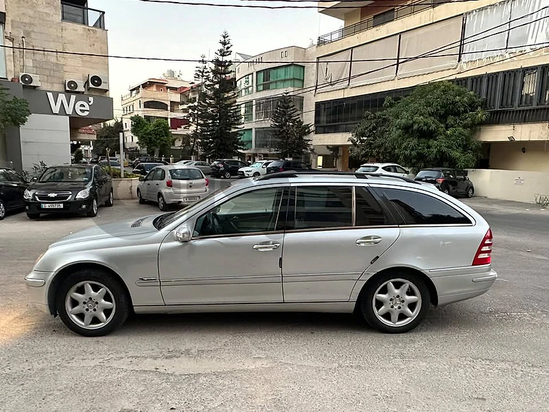 Mercedes 2003