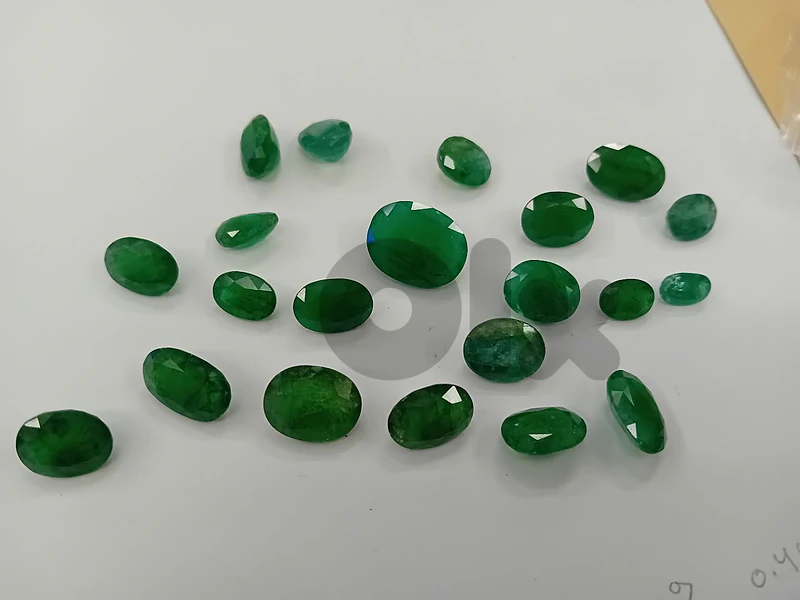 natural emerald 100. ct. . 1000$ total