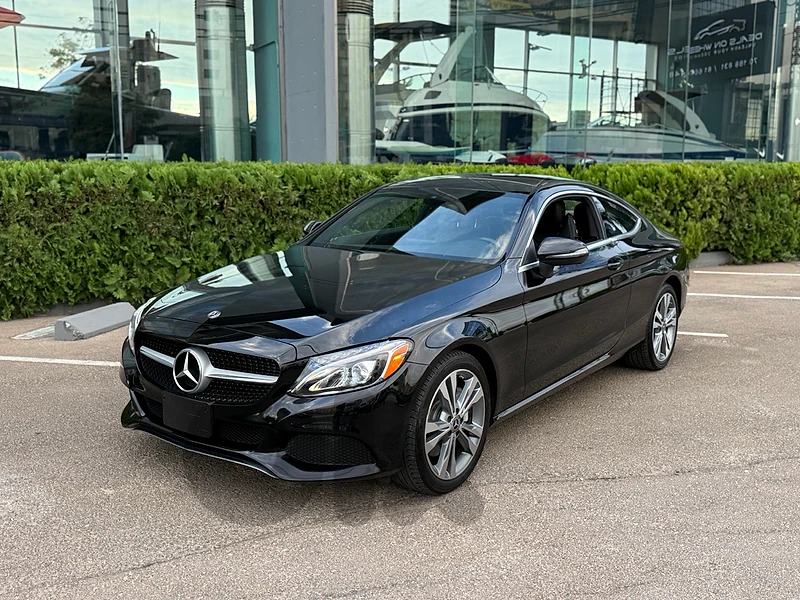 Mercedes Benz  C300 4Matic Coupe  Clean carfax
