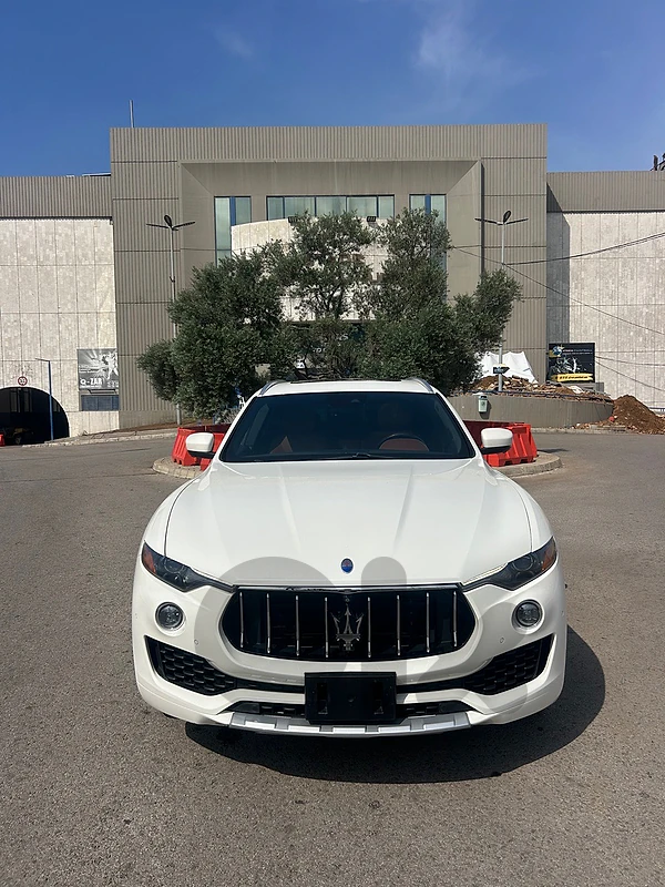 Maserati Levante SQ4 GranLusso 2018 verry clean 95000 miles Maserati Levante SQ4 GranLusso 2018 verry clean 95000 miles