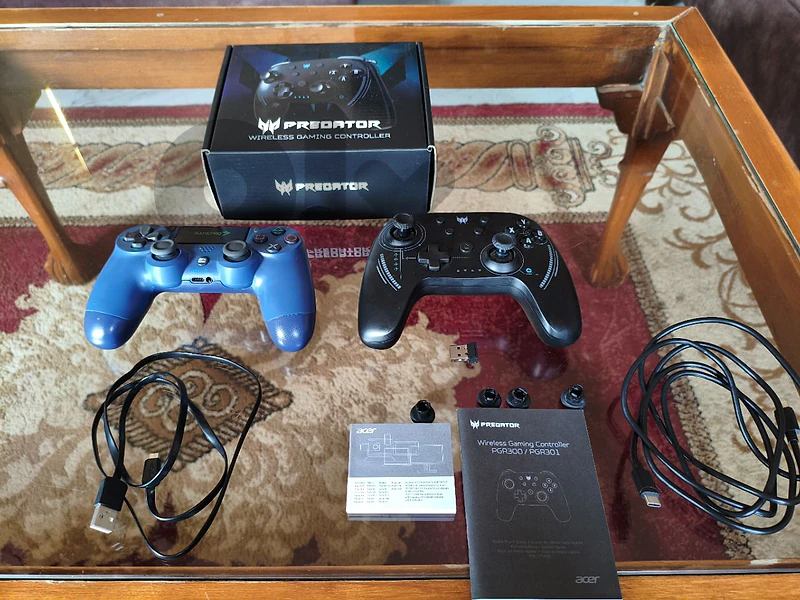 Predator Controller + Ps4 controller Predator Controller + Ps4 controller