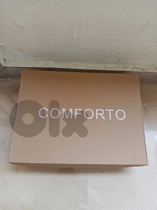 بوط رجالي للبيع ماركة COMFORTO شبه جديد معو علبتو قياس 45-46 السعر 55$