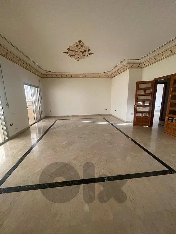 320 sqm apartment for sale in Rawda