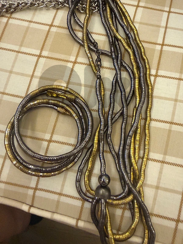 nekclace and bracelet for sale
