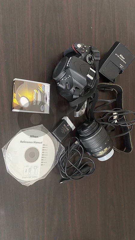 Nikon DSLR digital camera with Lens 15-88 mm
