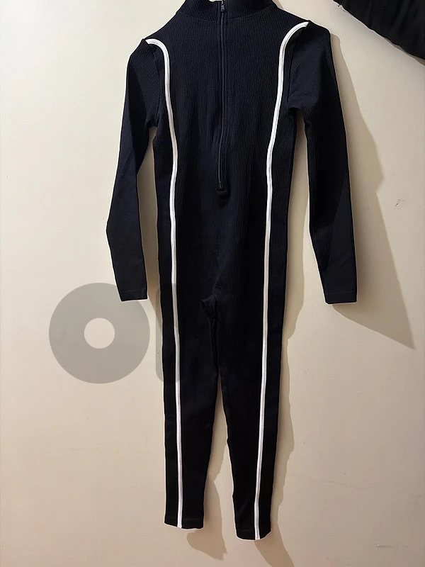butt lift shapewear, jumpsuit & makeup brush accessories