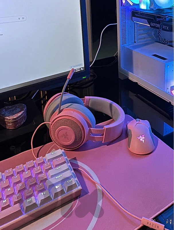 razer kraken gaming headset (pink)