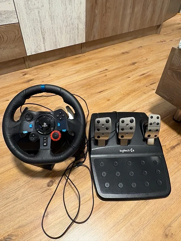 Logitech g29 for ps4/ps5 and pc