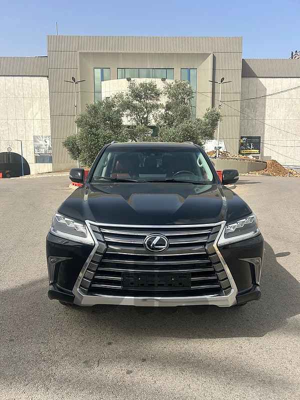 Lexus LX 570 MY 2016 / 121000 km
