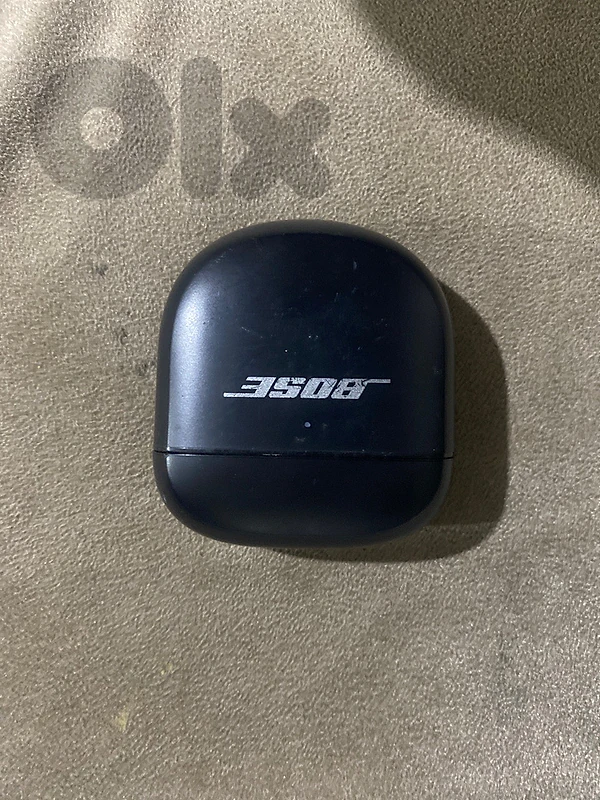 bose air podds like new the original price new is 200$