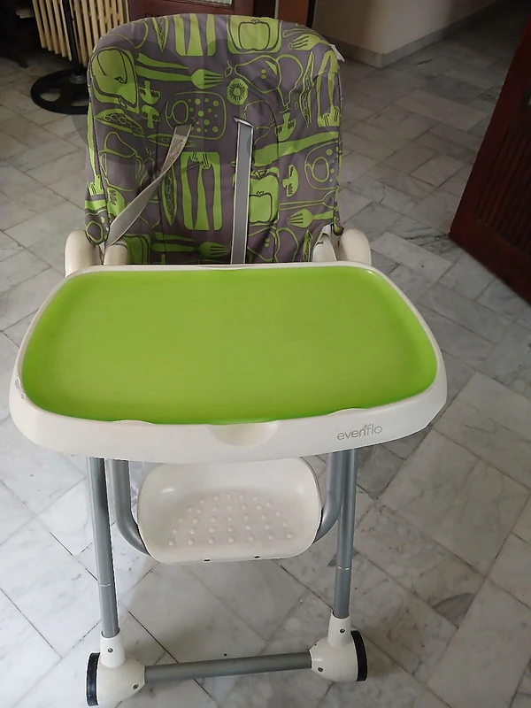 highchair