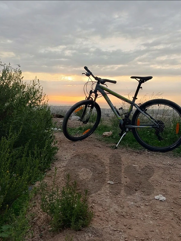 Specialized Hardrock Mountain Bike