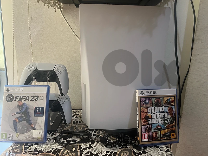 PS5 FAT USED FOR SALE 620$