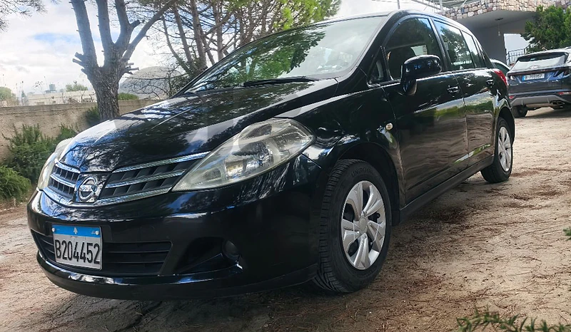 Nissan Tiida 2010