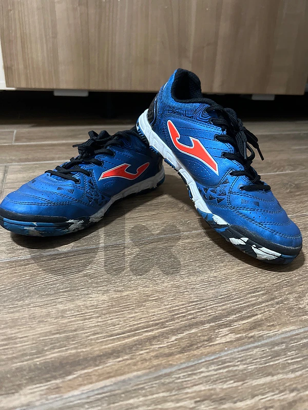 futsall boots