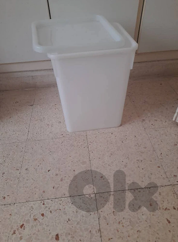 used strong plastic containers