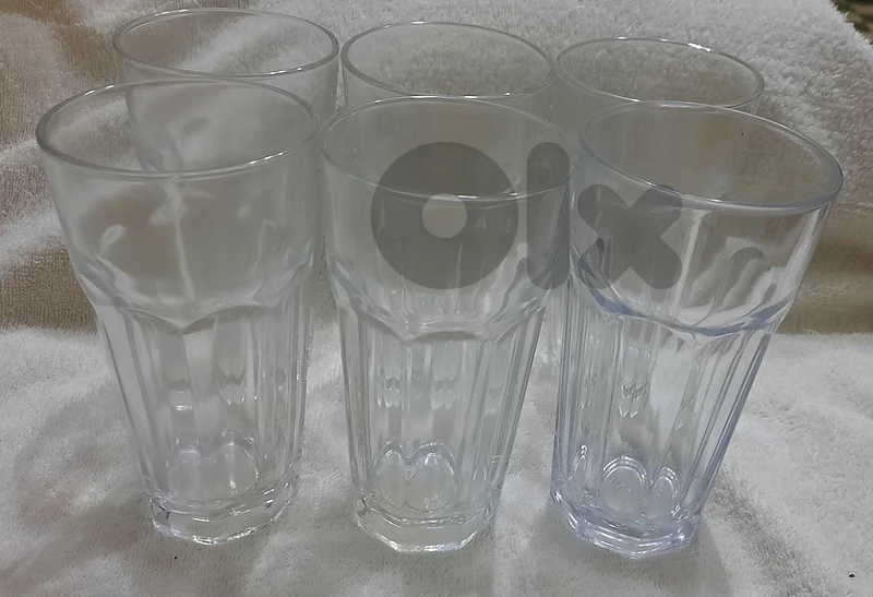 Glass cups 6 pieces 14.5 cm tall. كبايات