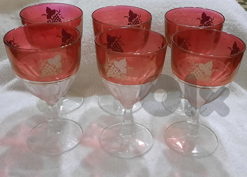 Glass cups 6 pieces 14.5 cm tall. كبايات