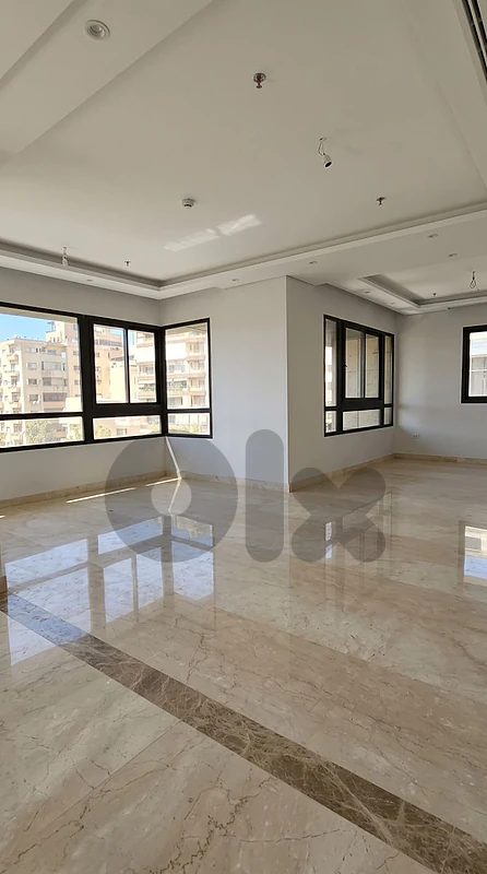 Luxurious Apartment For Sale in Manara