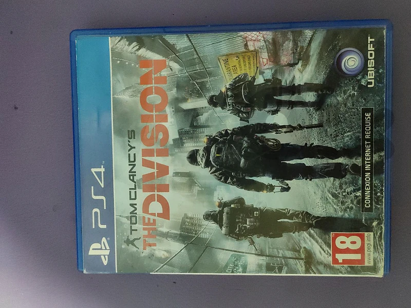 Ps4 the division used like new perfect condition