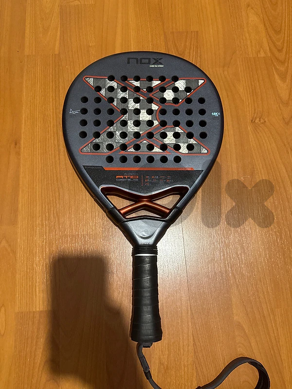 NOX AT10 Genius Luxury 18K Carbon 2025 – Agustín Tapia Padel Racket