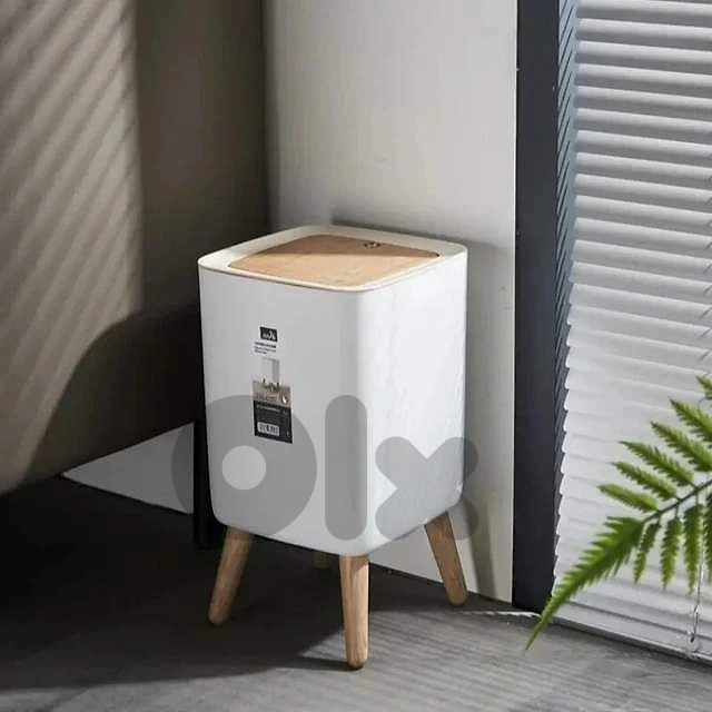 Nordic 10L Trash Can with Lid – Stylish Waste Bin for Small Spaces