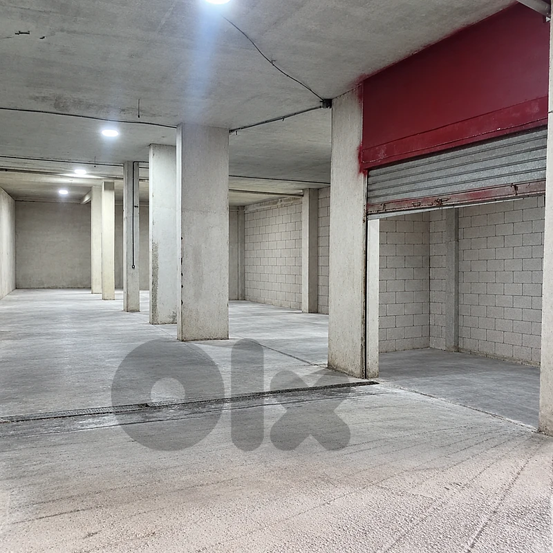 Warehouse for sale in Hazmieh 735 sqm