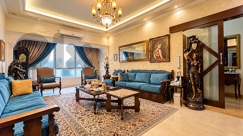 HOT DEAL ! SPACIOUS APT IN HAMRA PRIME | 170SQ | HA-371 M.G