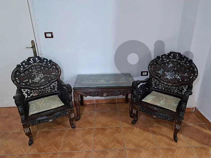 Chinese flower wood chairs hand made in perfect condition