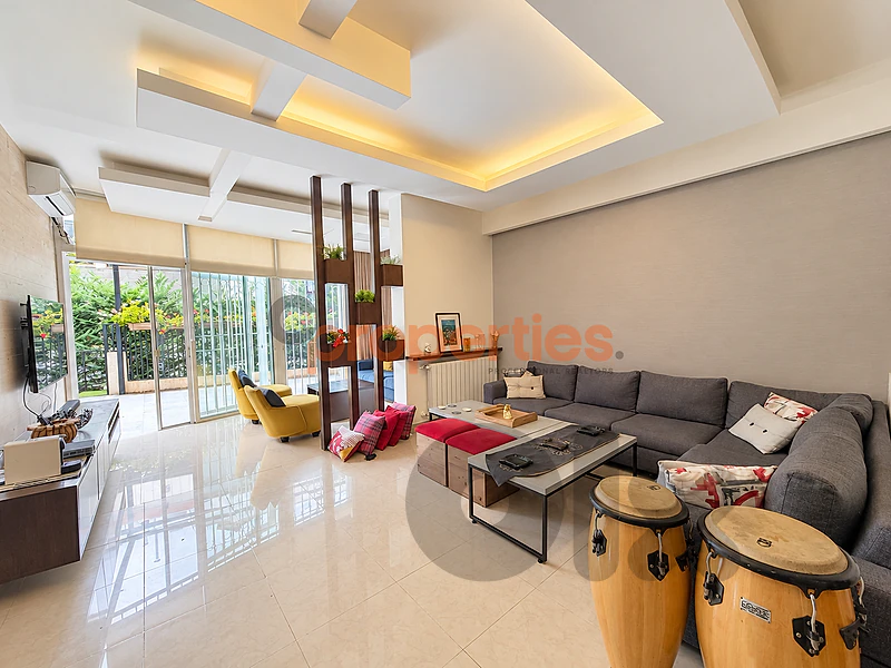 Apartment For Sale in Ballouneh شقة للبيع في بلونة CPKMF254