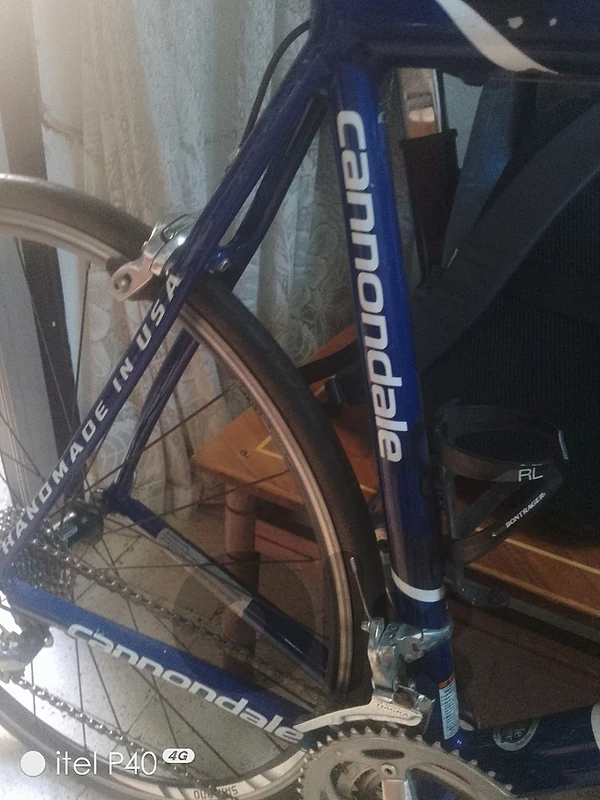 Cannondale road bike 9 x 3 vitess tiagra