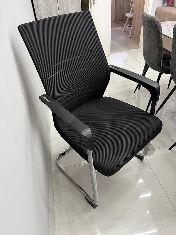 desk chair for sale (new)