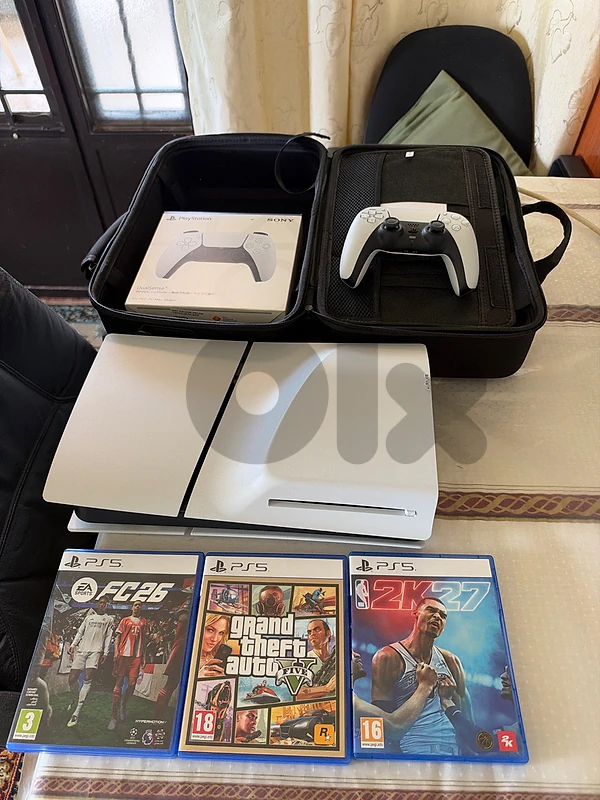 Ps5 Console + 1 controller + 3 games