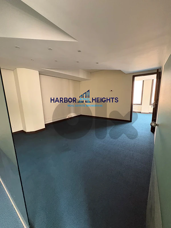 Office for rent Downtown - مكتب للإيجار وسط المدينة