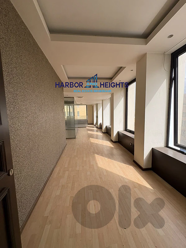 Office for rent Downtown - مكتب للإيجار وسط المدينة