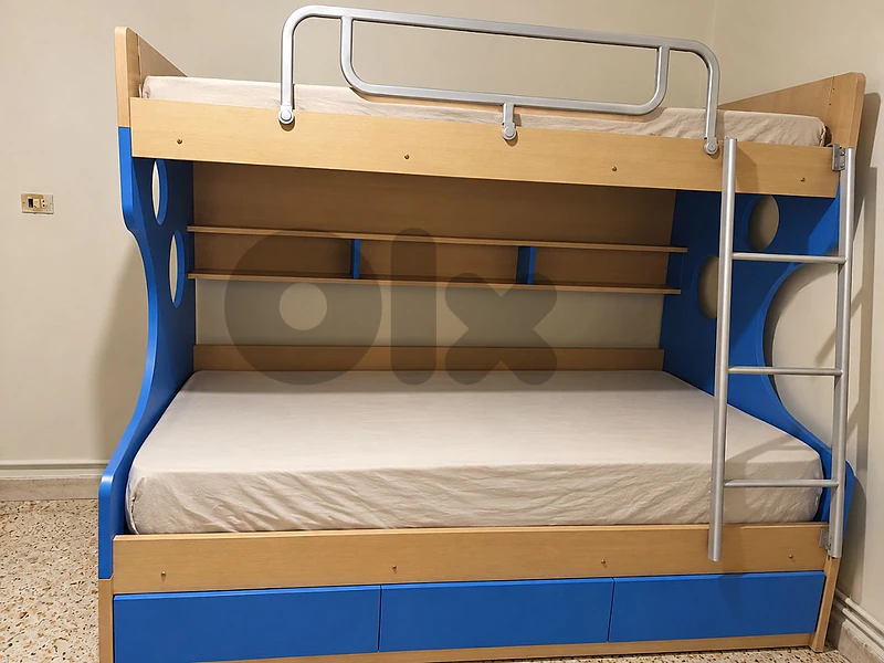 Bed + desk