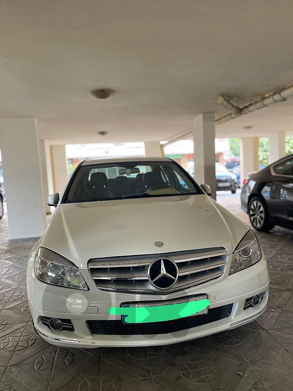 Mercedes-Benz C-Class 2026 2010
