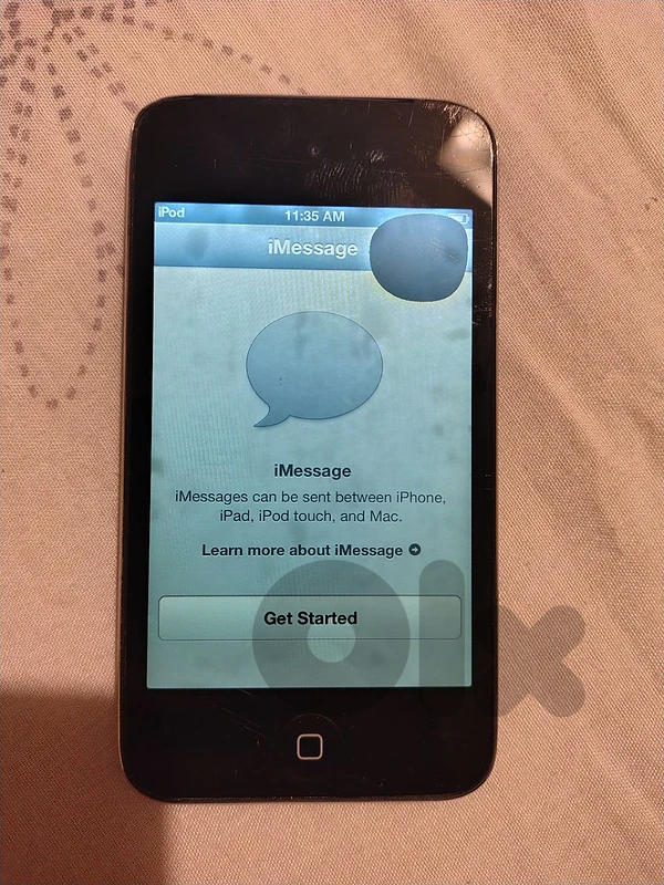 ipod touch 4th generation with Philips speakers docks