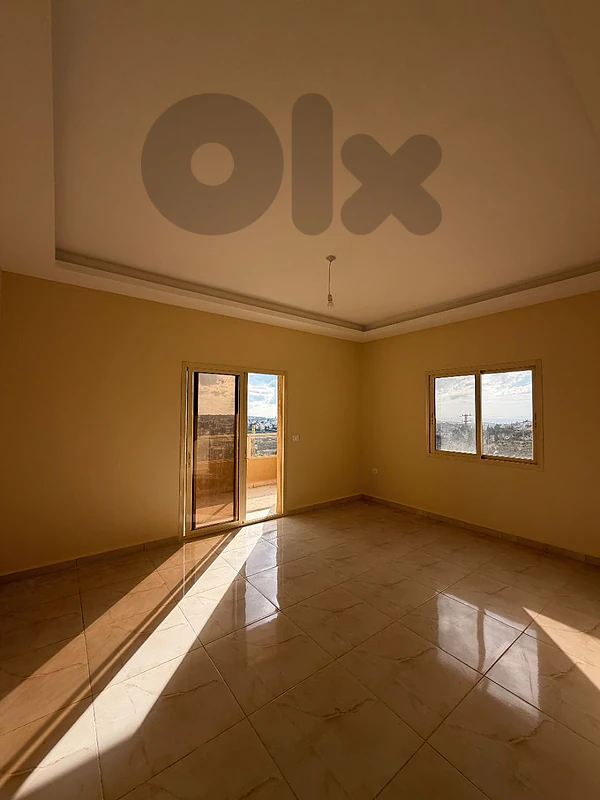 Apartment for sale in Marwanieh • بالتقسيط مع تراس للبيع في المروانية