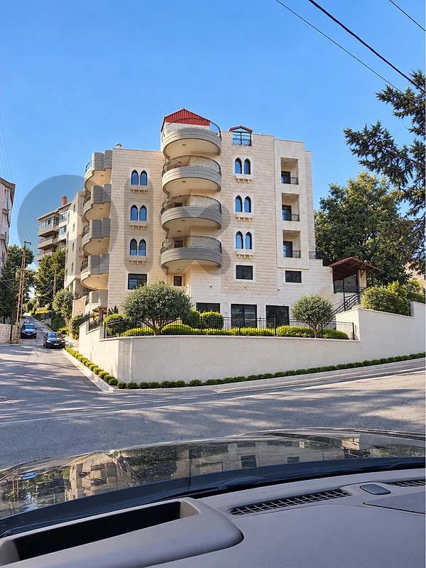 Ajaltoun Luxury Highway Frontage Building / Villa Family Compound