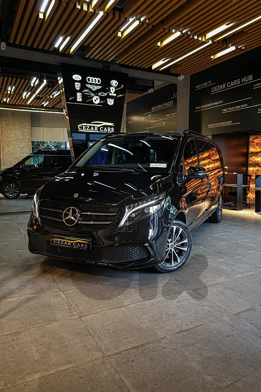 Van Mercedes Viano for rent