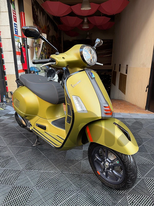 motorcycle for sale vespa GTS super sport 2024